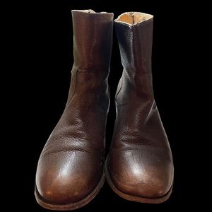 Vintage Frye woman’s boots